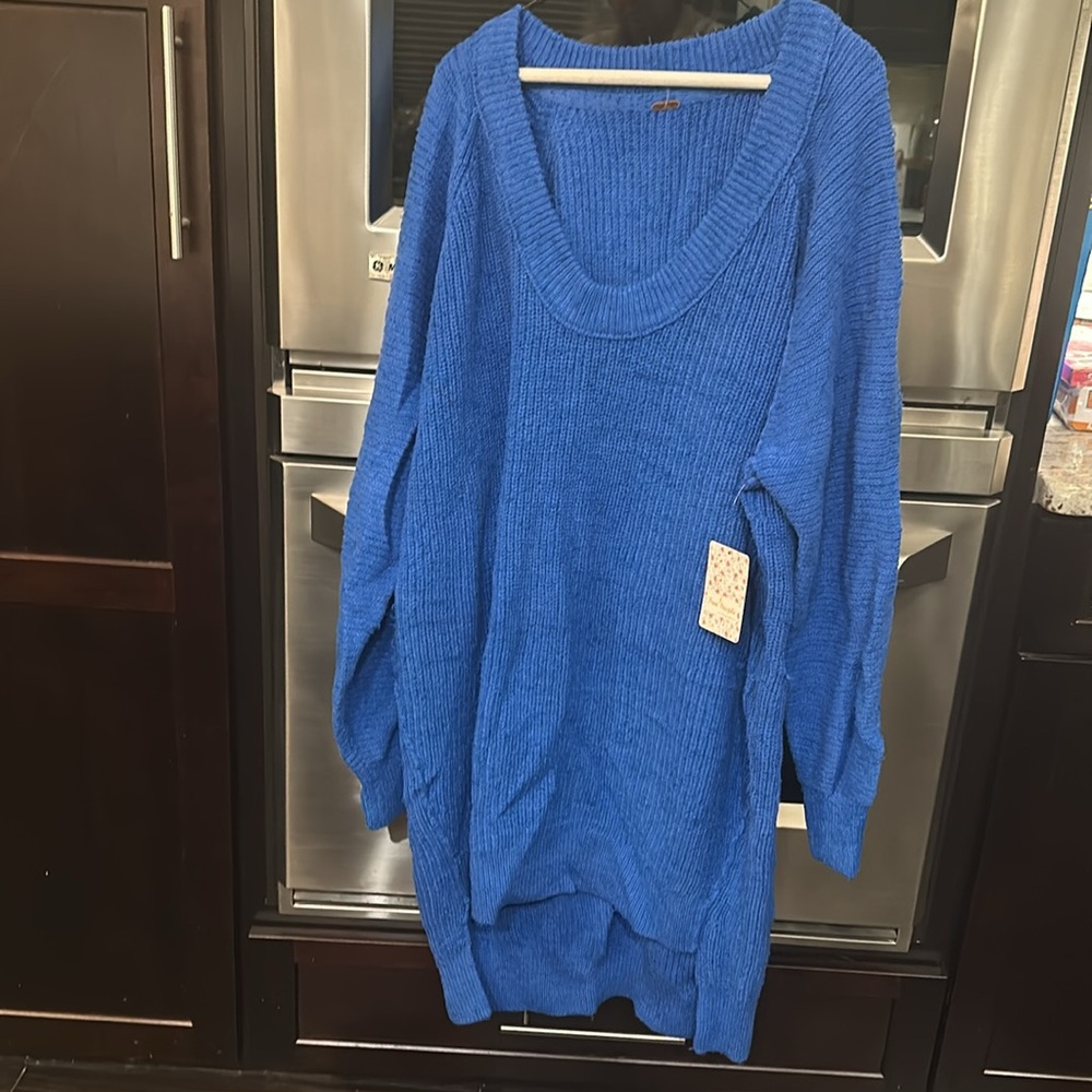 Women’s Free People Blue Sweater - Picture 8 of 8